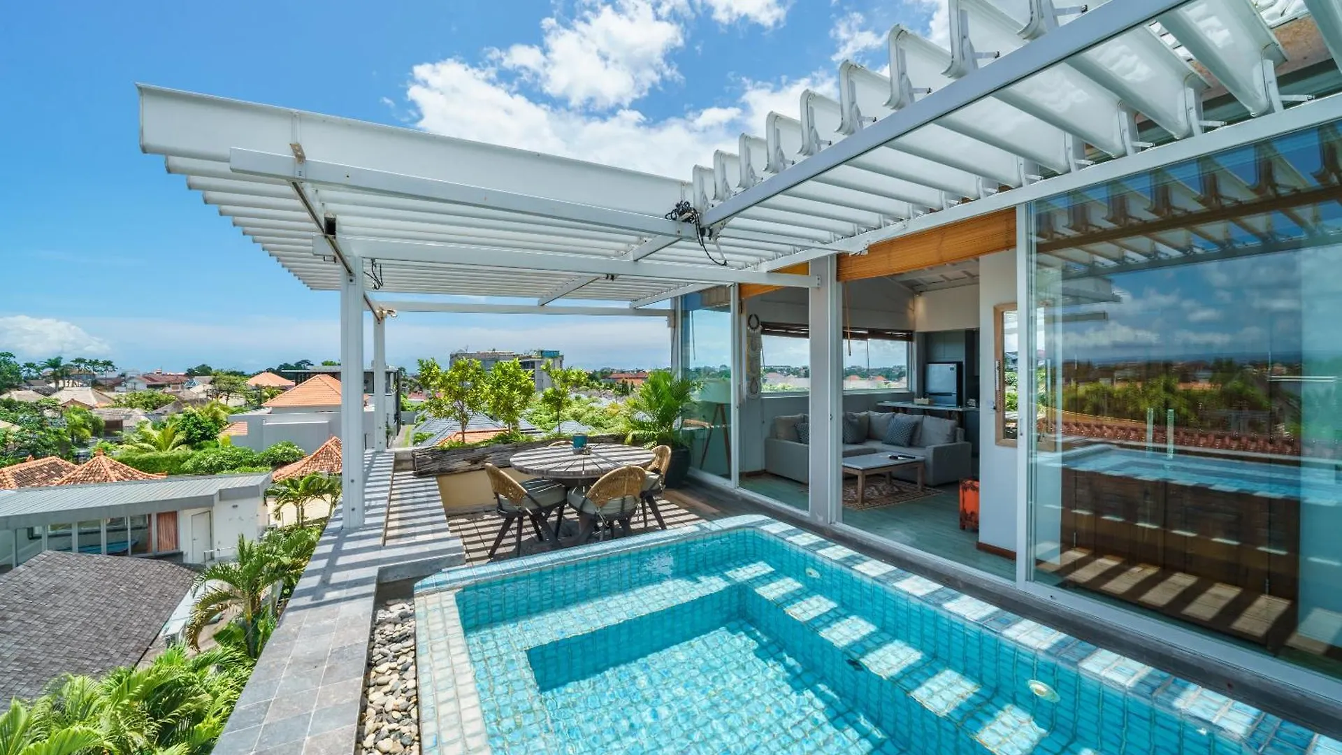 Private Penthouse With Sunset Views Central Seminyak 0*, Σεμινιάκ Ινδονησία