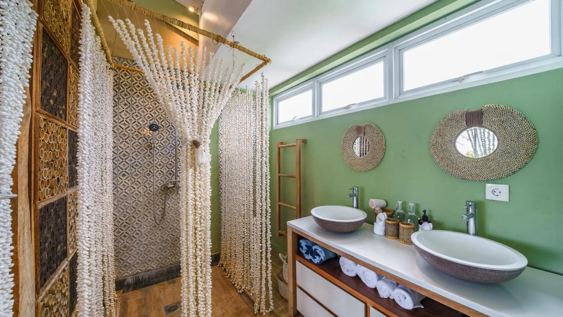 Διαμέρισμα Private Penthouse With Sunset Views Central Seminyak Ινδονησία