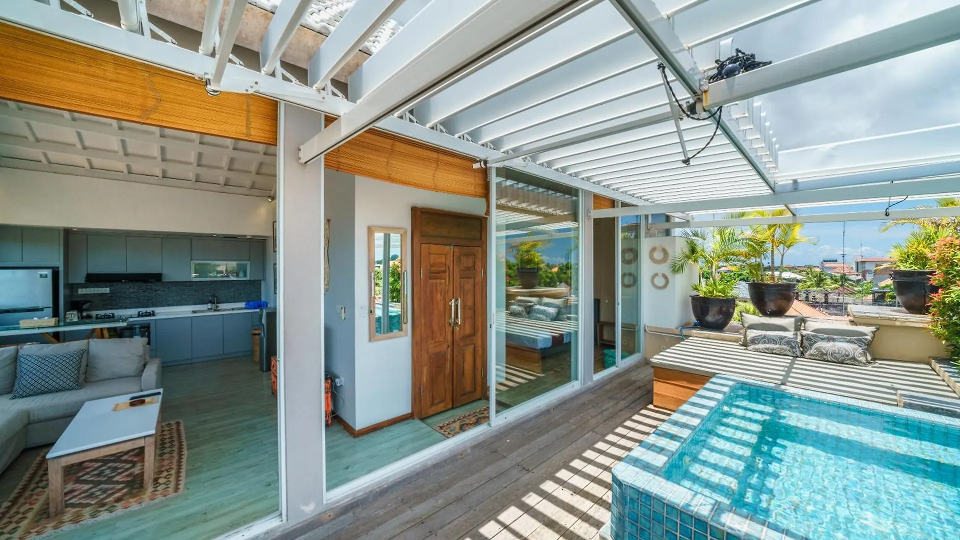Private Penthouse With Sunset Views Central Seminyak